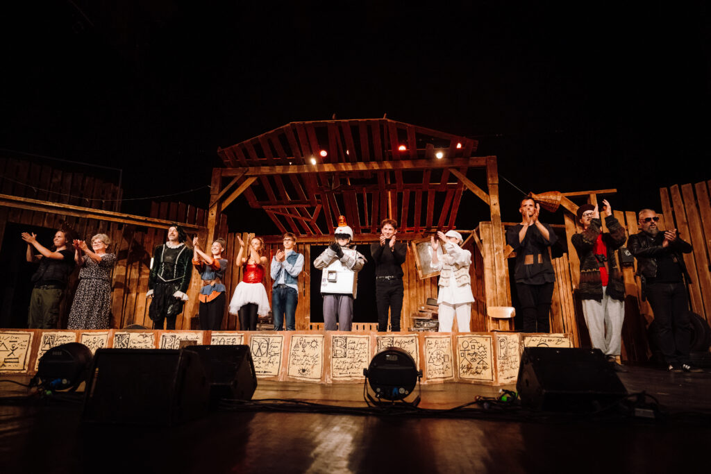 A PADLÁS 07.01 a padlás 07638