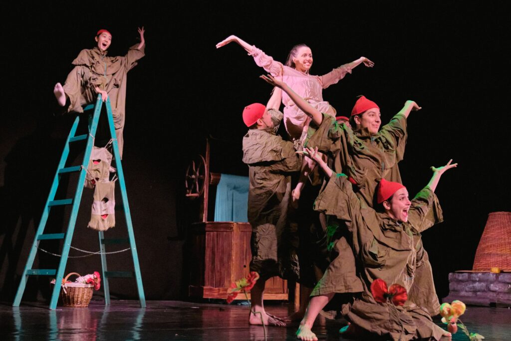 HOLLE ANYÓ holleanyo 4