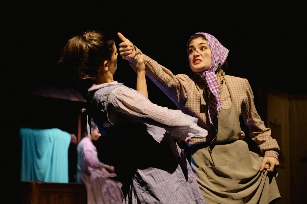 HOLLE ANYÓ holleanyo 5